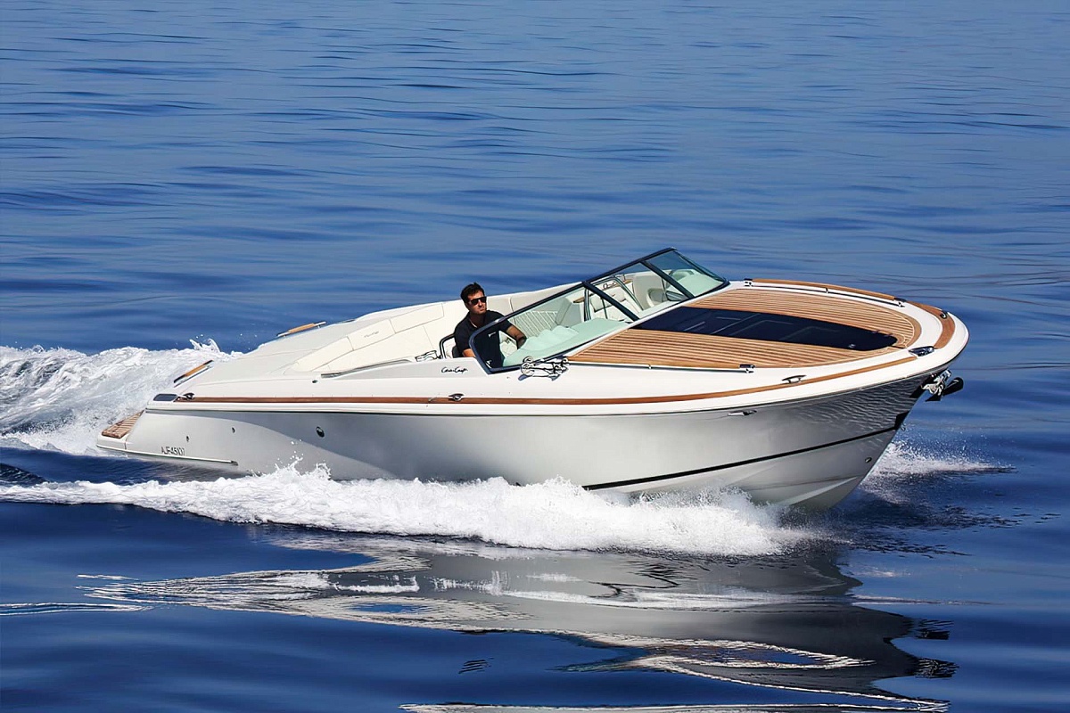 Аренда катера Chris Craft Corsair 32 на Сардинии, Корсике